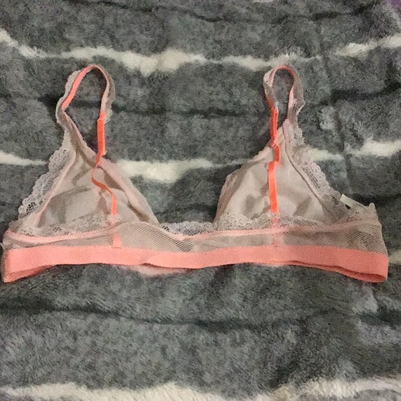Free People triangle bralette. NWOT - Picture 2 of 2